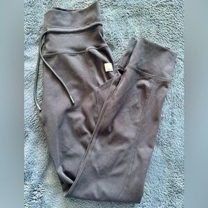 NWOT Vuori Women’s S Daily Pocket Leggings